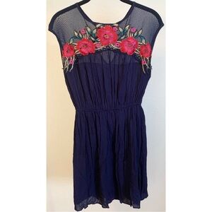 NEW Floral Embroidered Dress